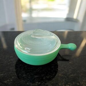 Vintage Glasbake J314 - 15 Green French Casserole / Soup Bowl w/ "Shark Fin" Lid